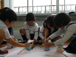 �������w�Z�Ƃ̌𗬊w�K