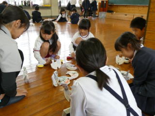 �������w�Z�Ƃ̌𗬊w�K