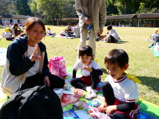 �e�q����