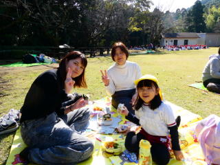 �e�q����