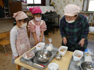 �����L�b�L���O